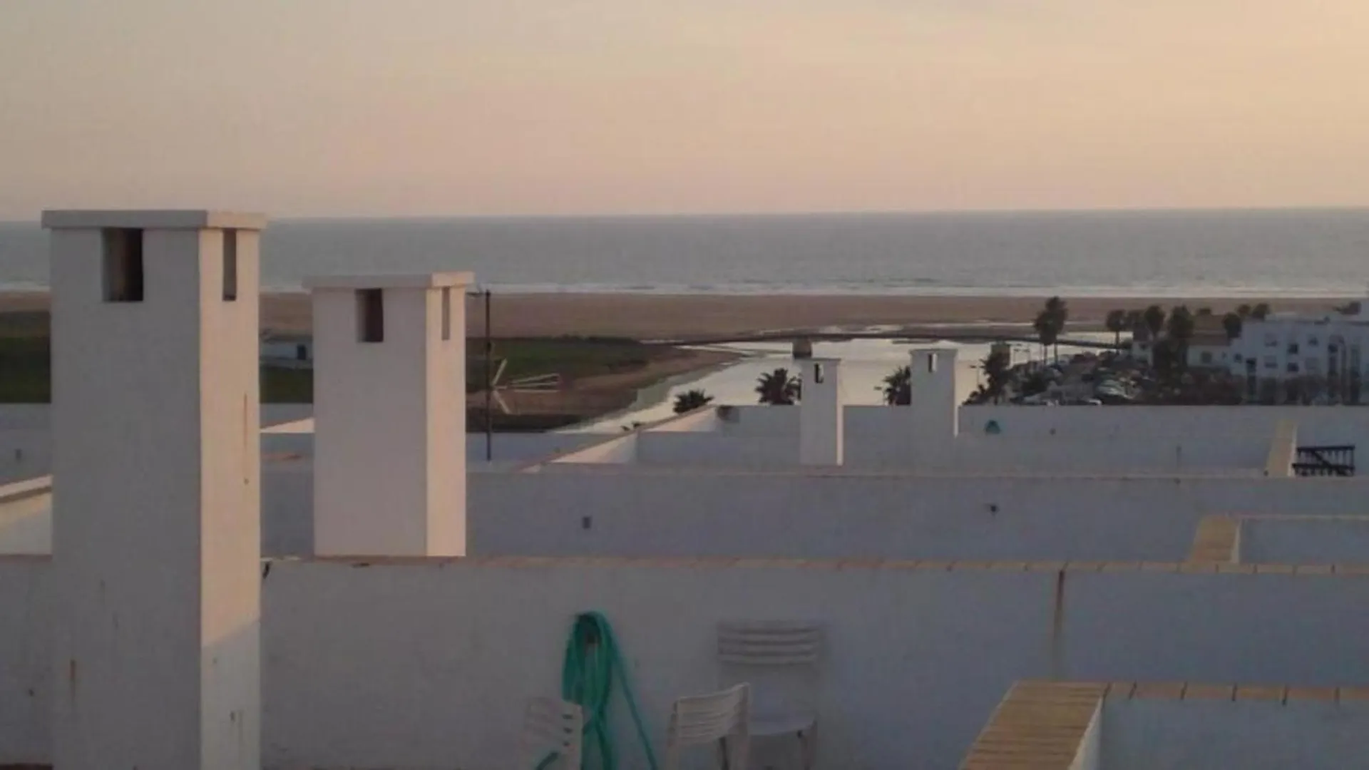 Haus Mit Dachterrasse In Conil De La Frontera Apartment